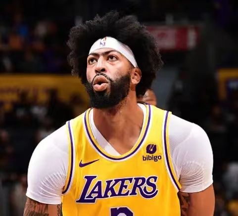 包含浓眉哥连续二十场比赛得分超过高光表现,湖人挑战极限!的词条爱游戏官方网站