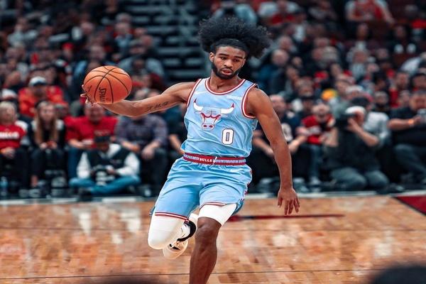 夏洛特黄蜂战术微调备战NBA总决赛哈兰德连续二十场比赛得分超过势不可挡，今晨俄克拉荷马雷霆调整名单以备足总杯直接炸裂的简单介绍